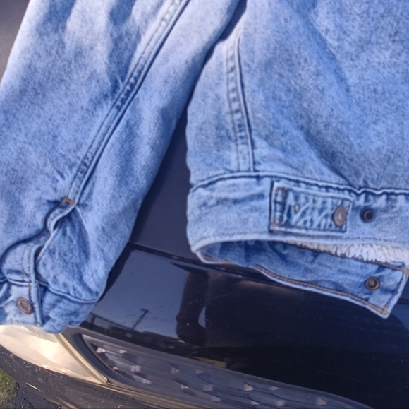 Women Y2k Levis Sherpa Coat - Picture 13 of 13